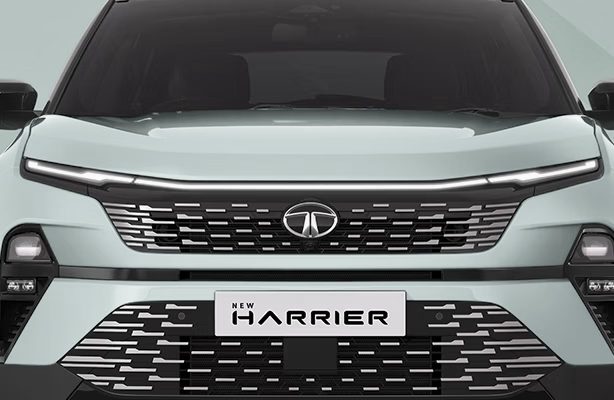 Sequential LED DRLs & Centre Position Lamp