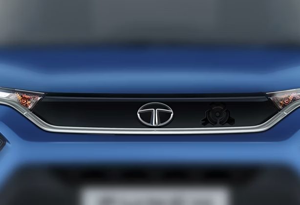 Chrome Humanity Line Grille